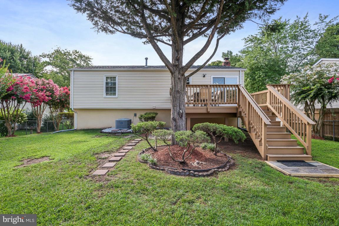5654 Smallwood Ct