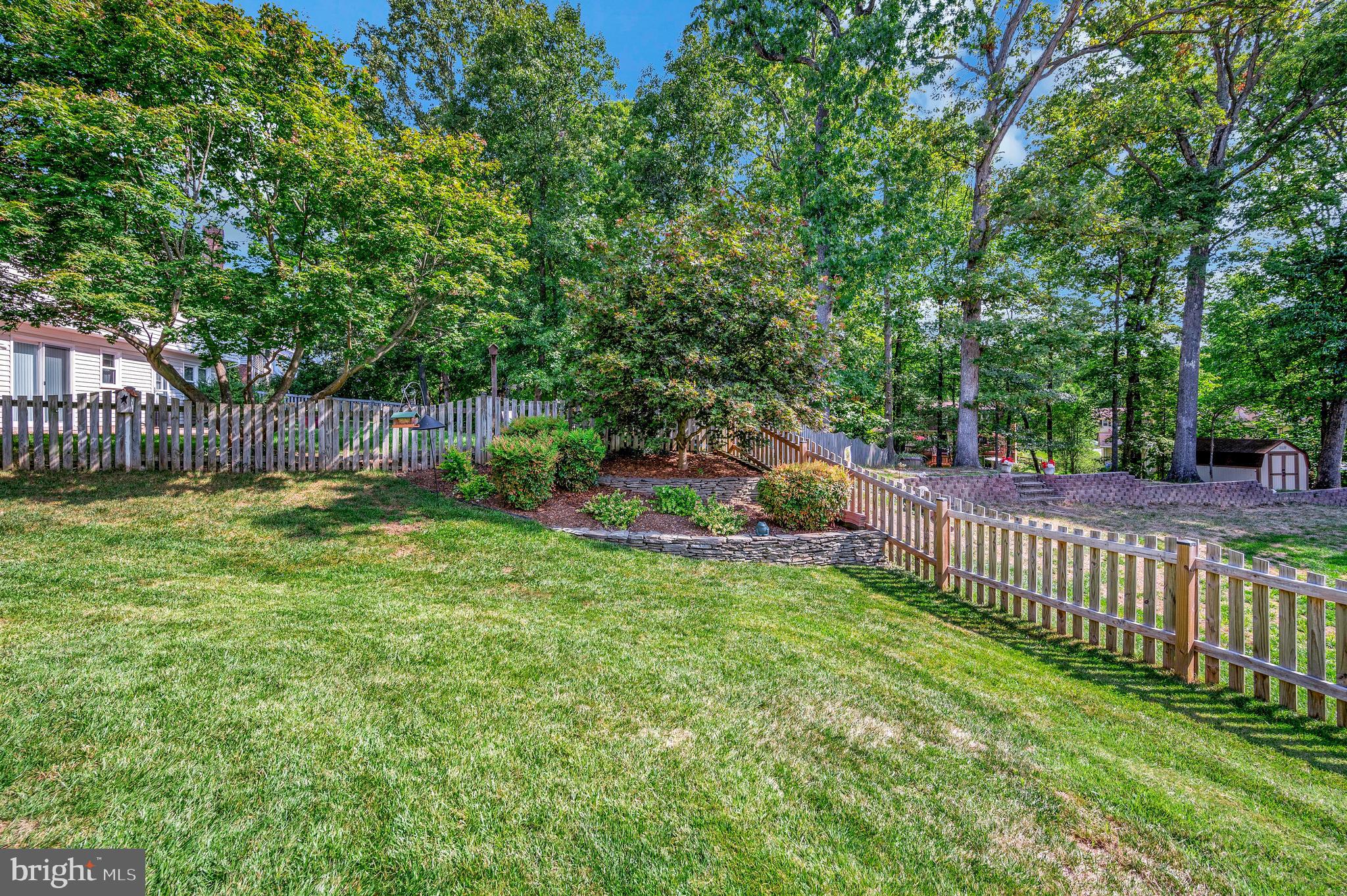 12219 Oakwood Dr