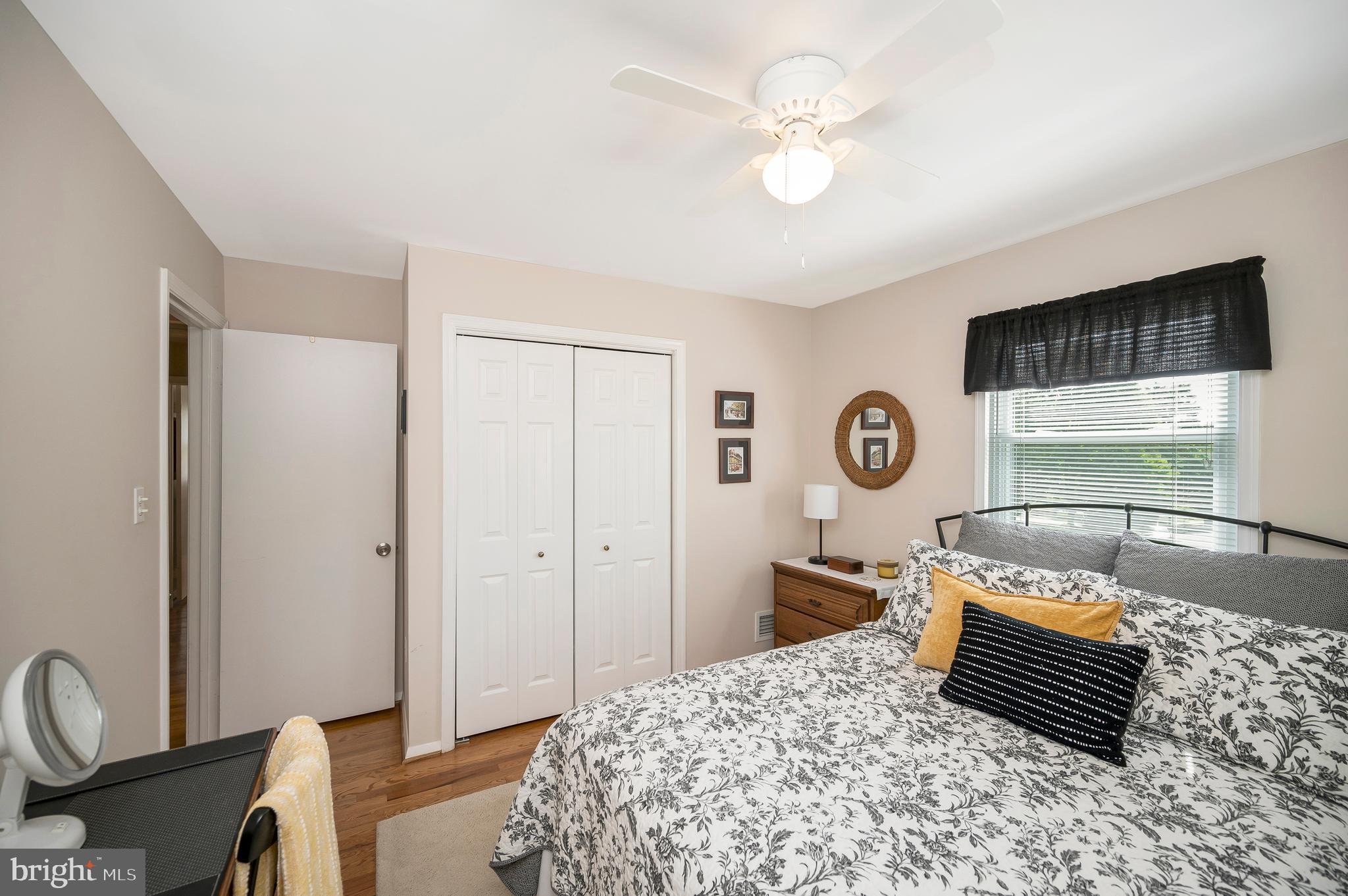 12219 Oakwood Dr