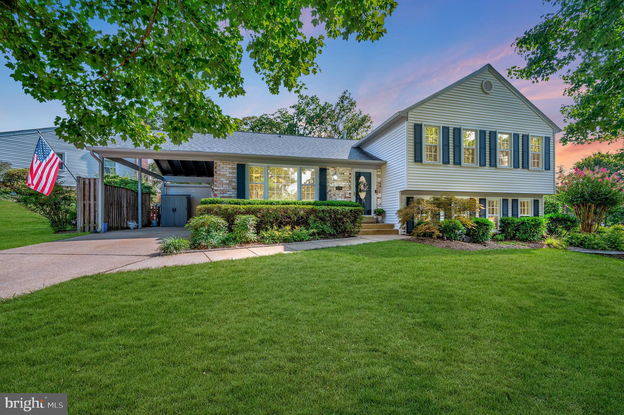 12219 Oakwood Dr