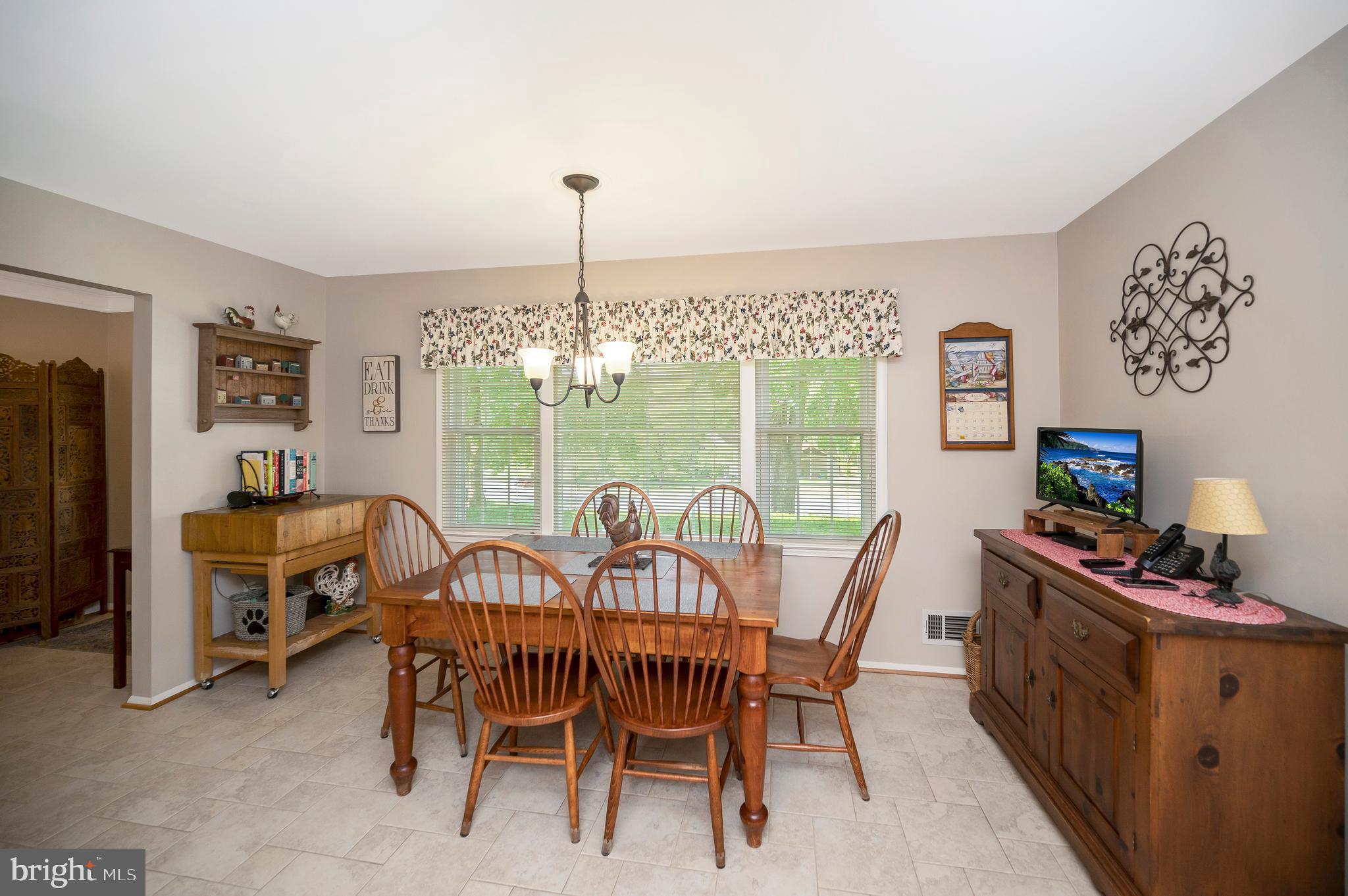 12219 Oakwood Dr