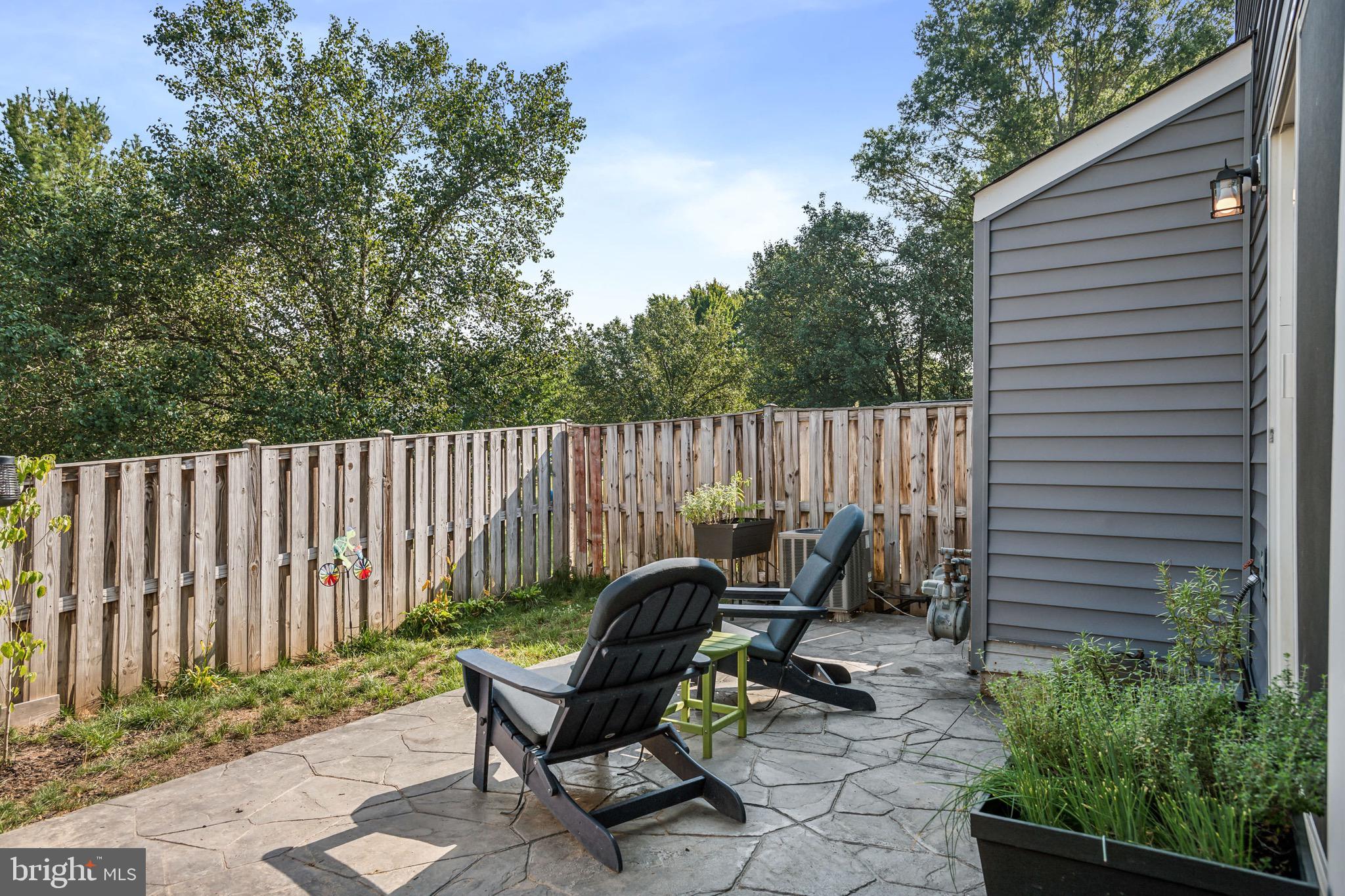5220 QUINCE CT
