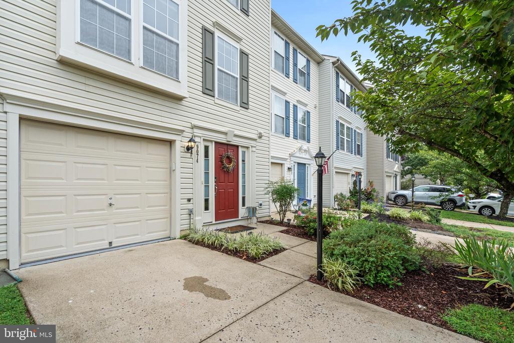 9074 FALCON GLEN COURT