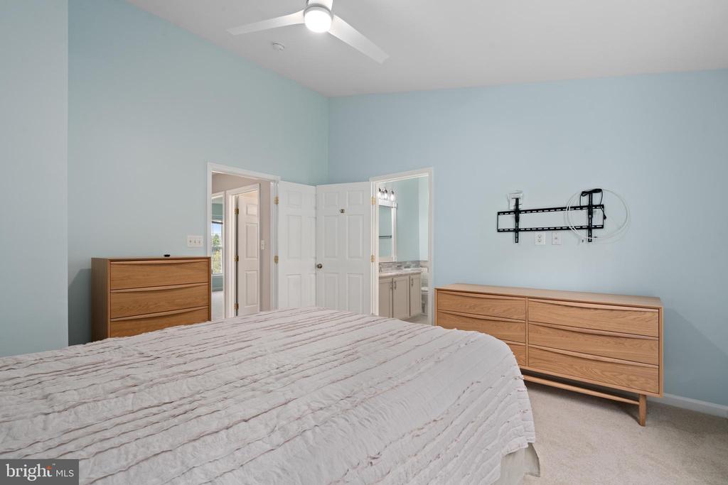 9074 FALCON GLEN COURT