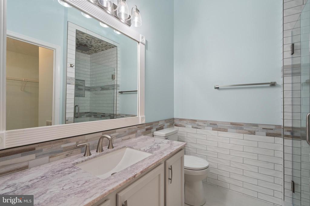 9074 FALCON GLEN COURT