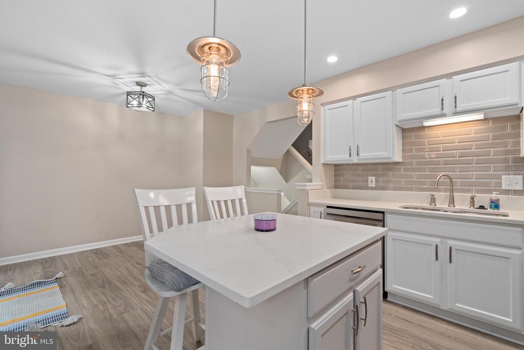 9074 FALCON GLEN COURT