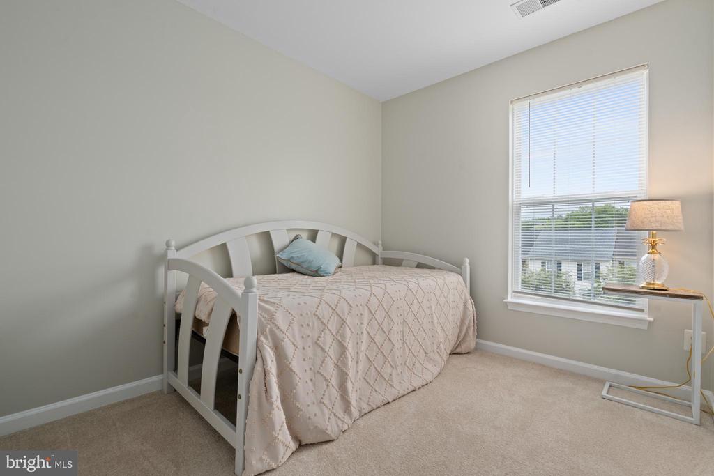 9074 FALCON GLEN COURT