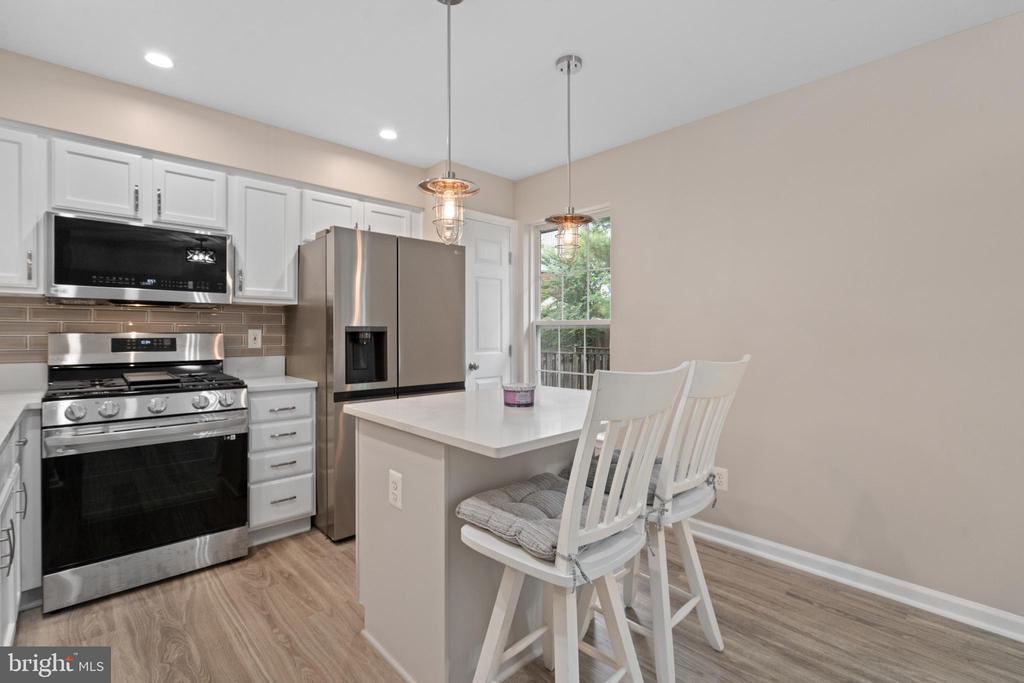 9074 FALCON GLEN COURT