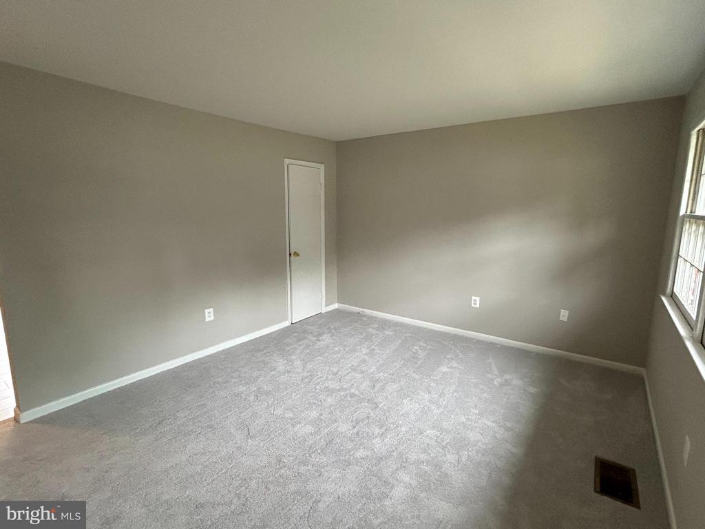 4145 Granby Rd