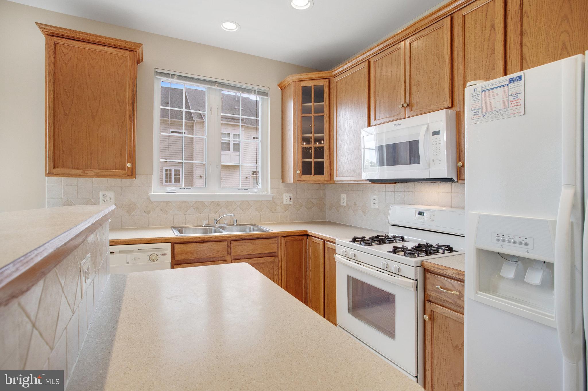 751 COLLINGTON CT