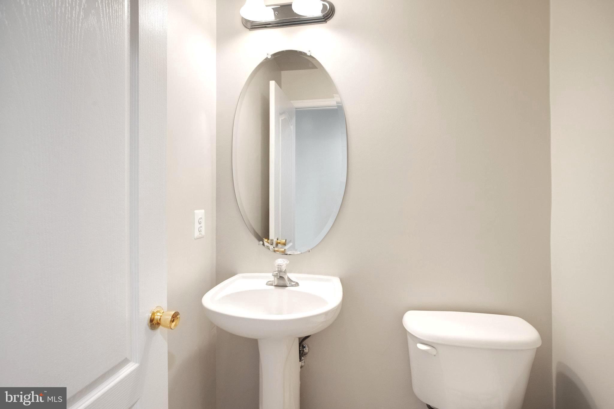 751 COLLINGTON CT