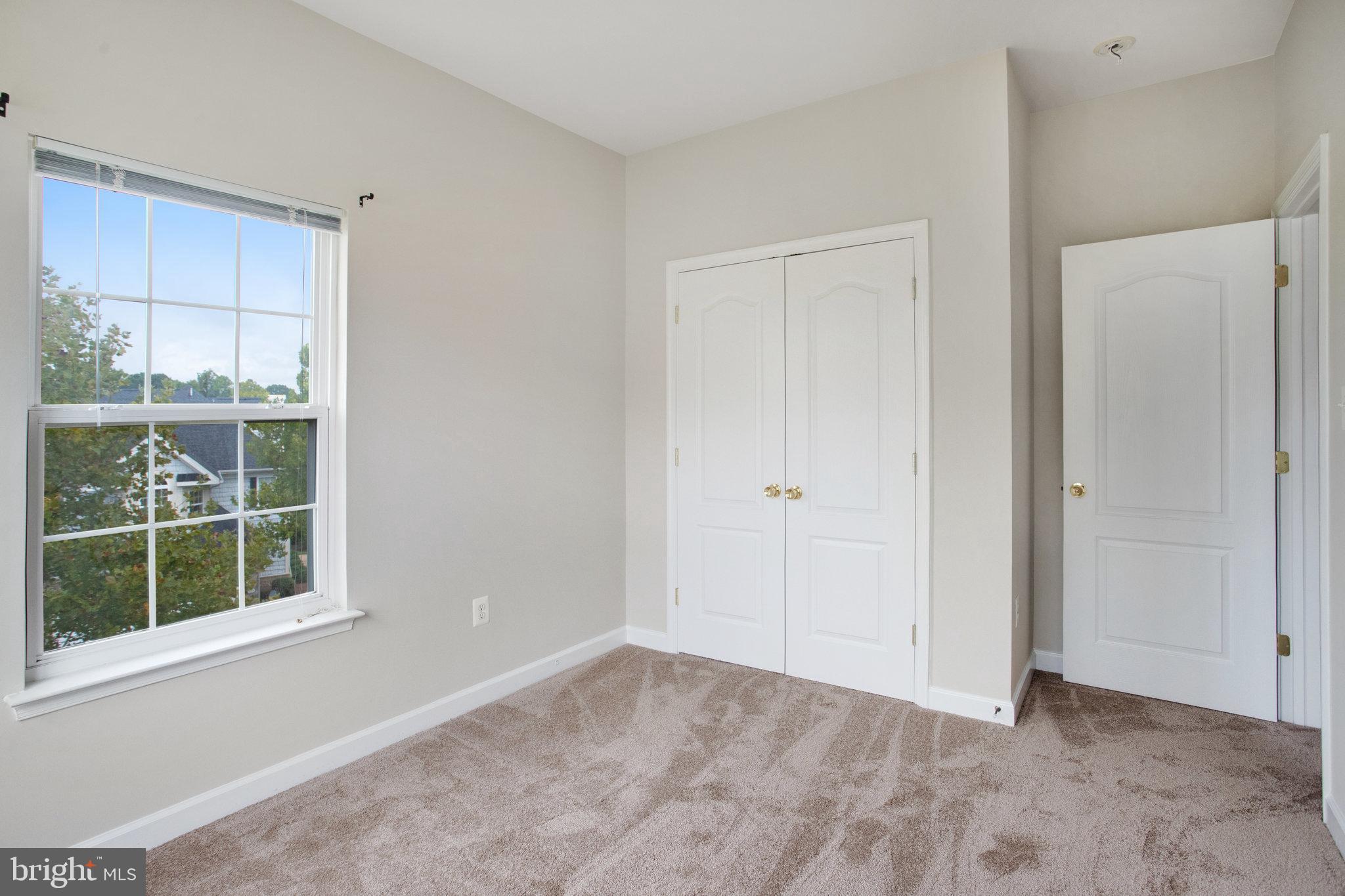 751 COLLINGTON CT