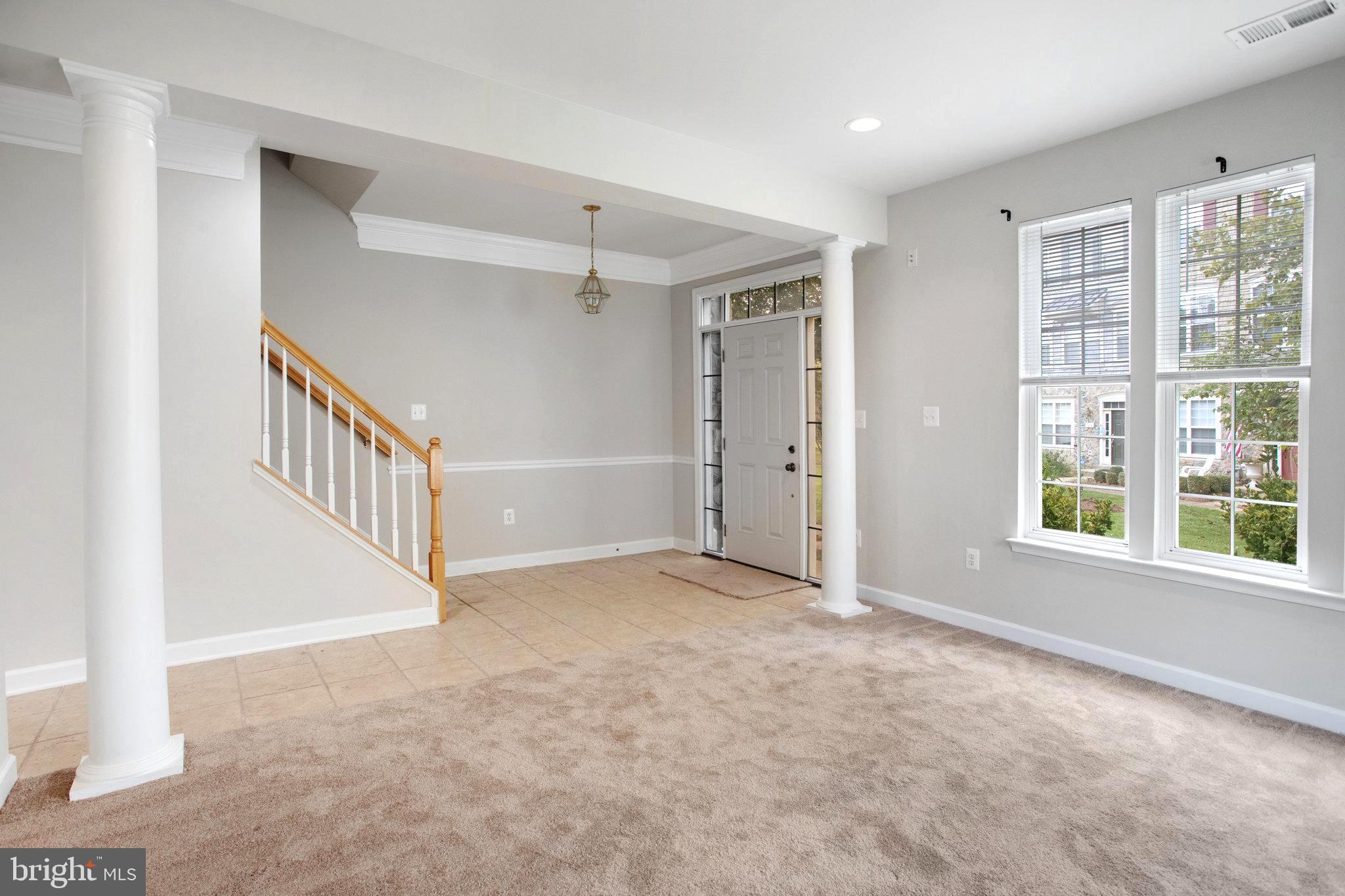 751 COLLINGTON CT