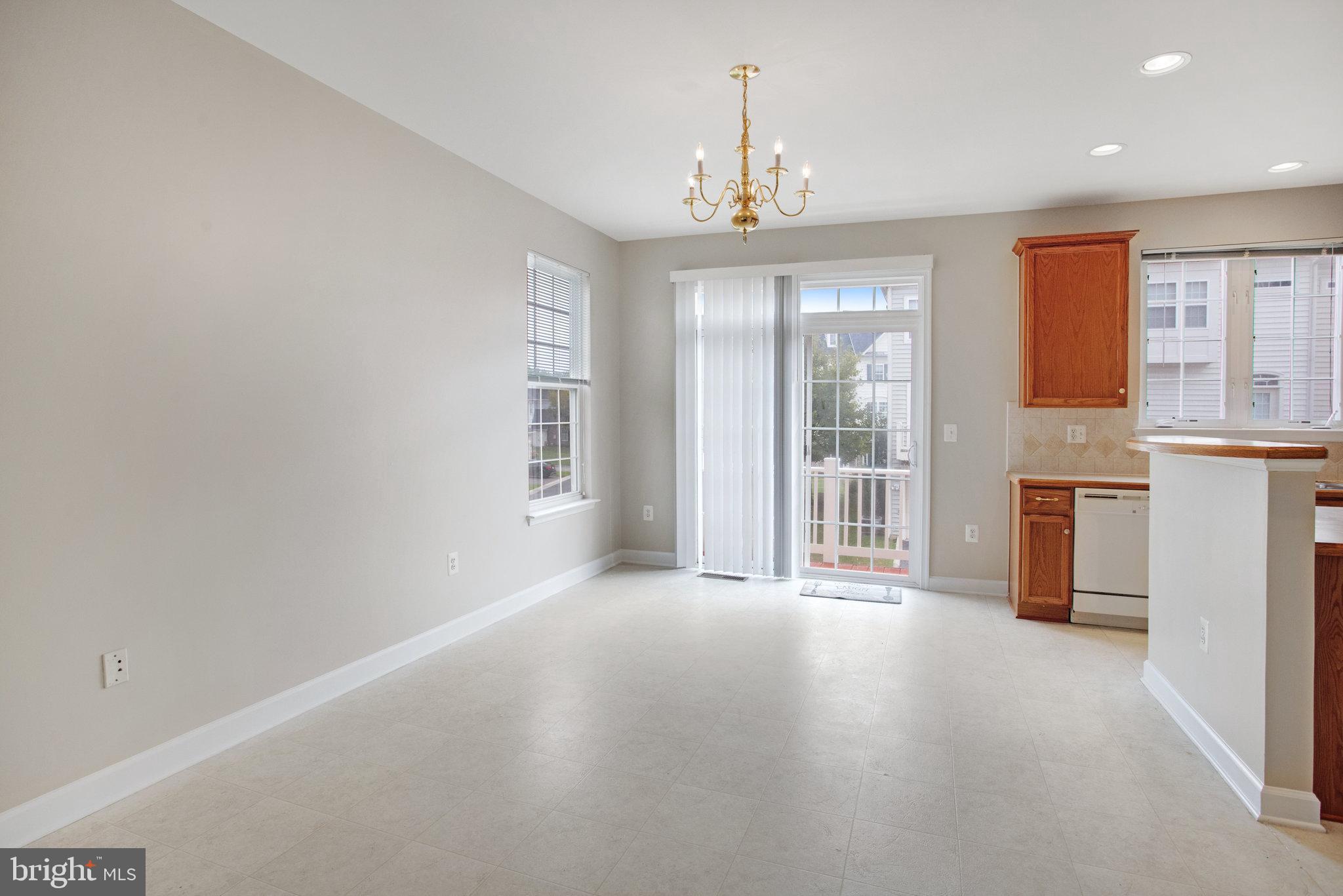 751 COLLINGTON CT