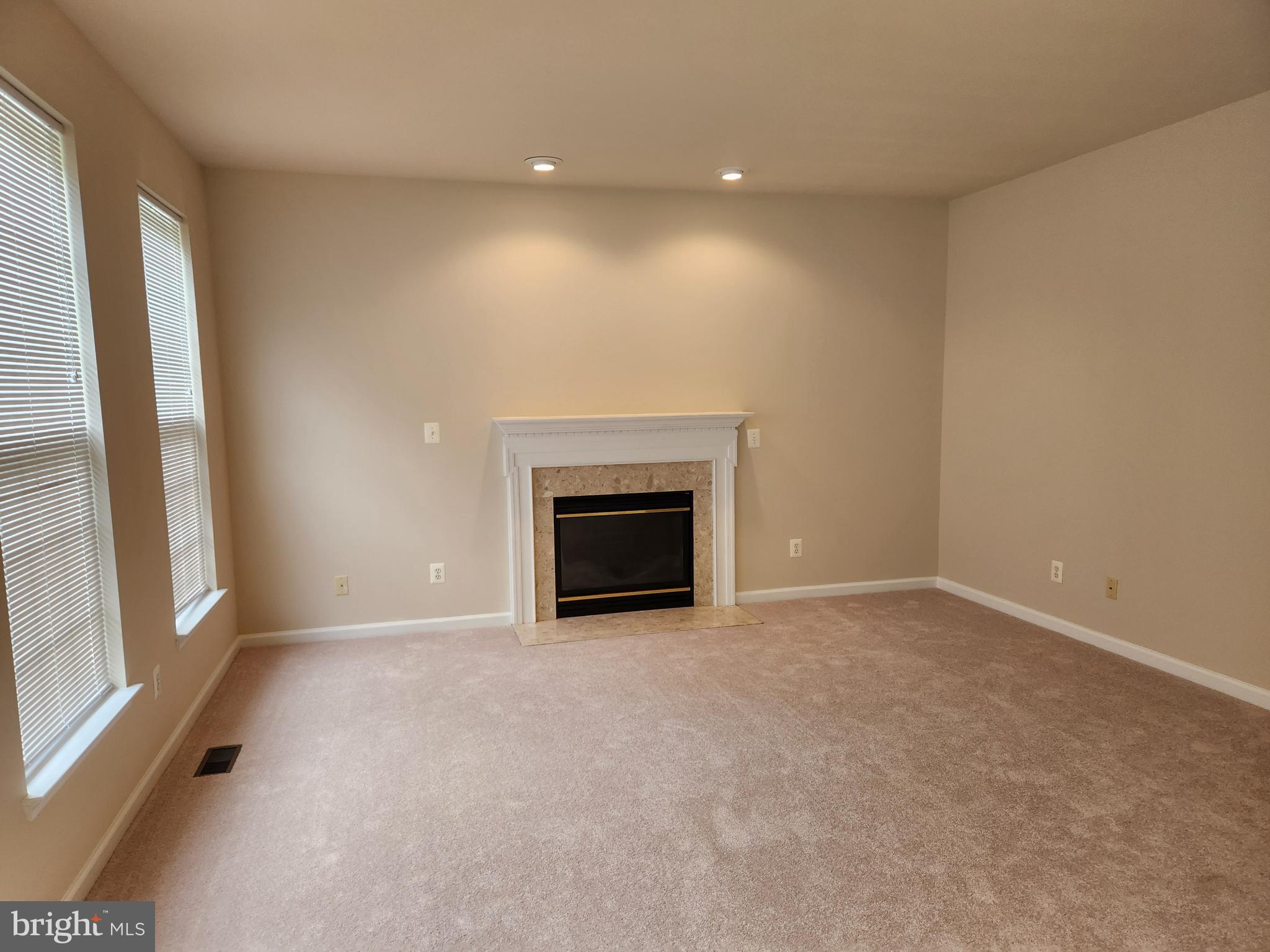 2880 MYRTLEWOOD DR