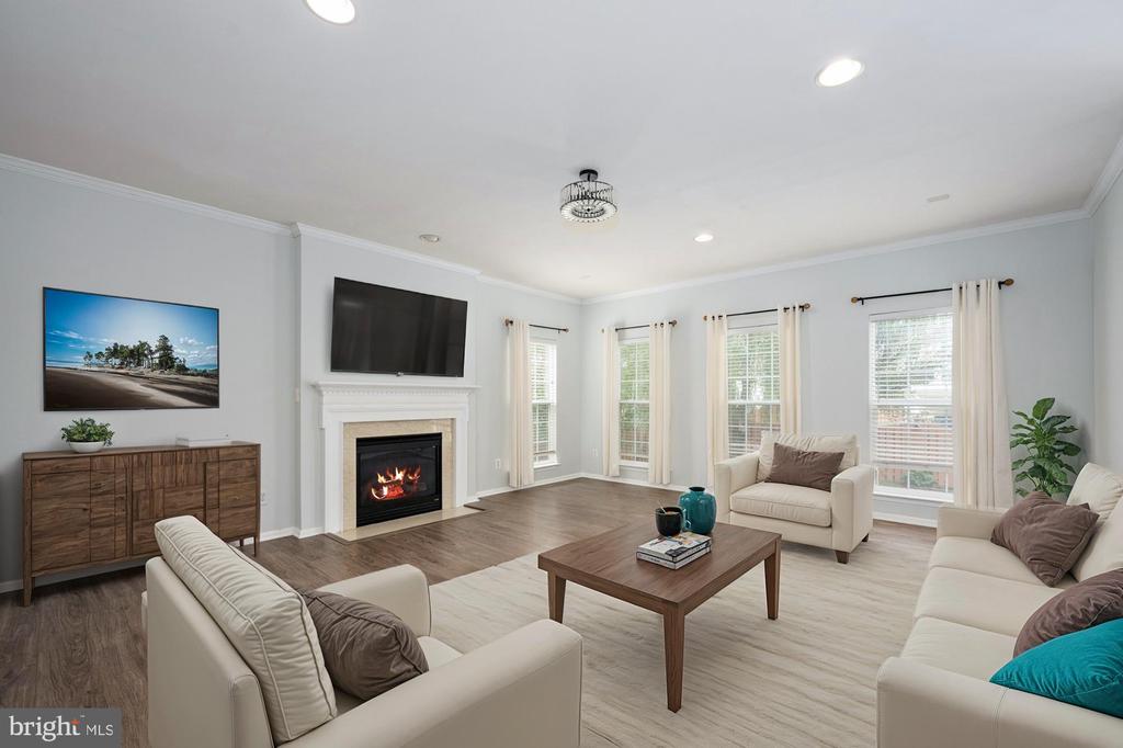 8464 Lanier Overlook Ct