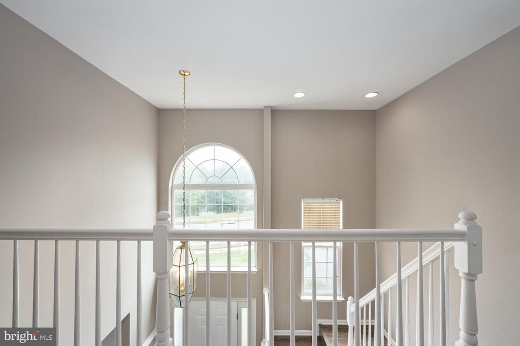 8464 Lanier Overlook Ct