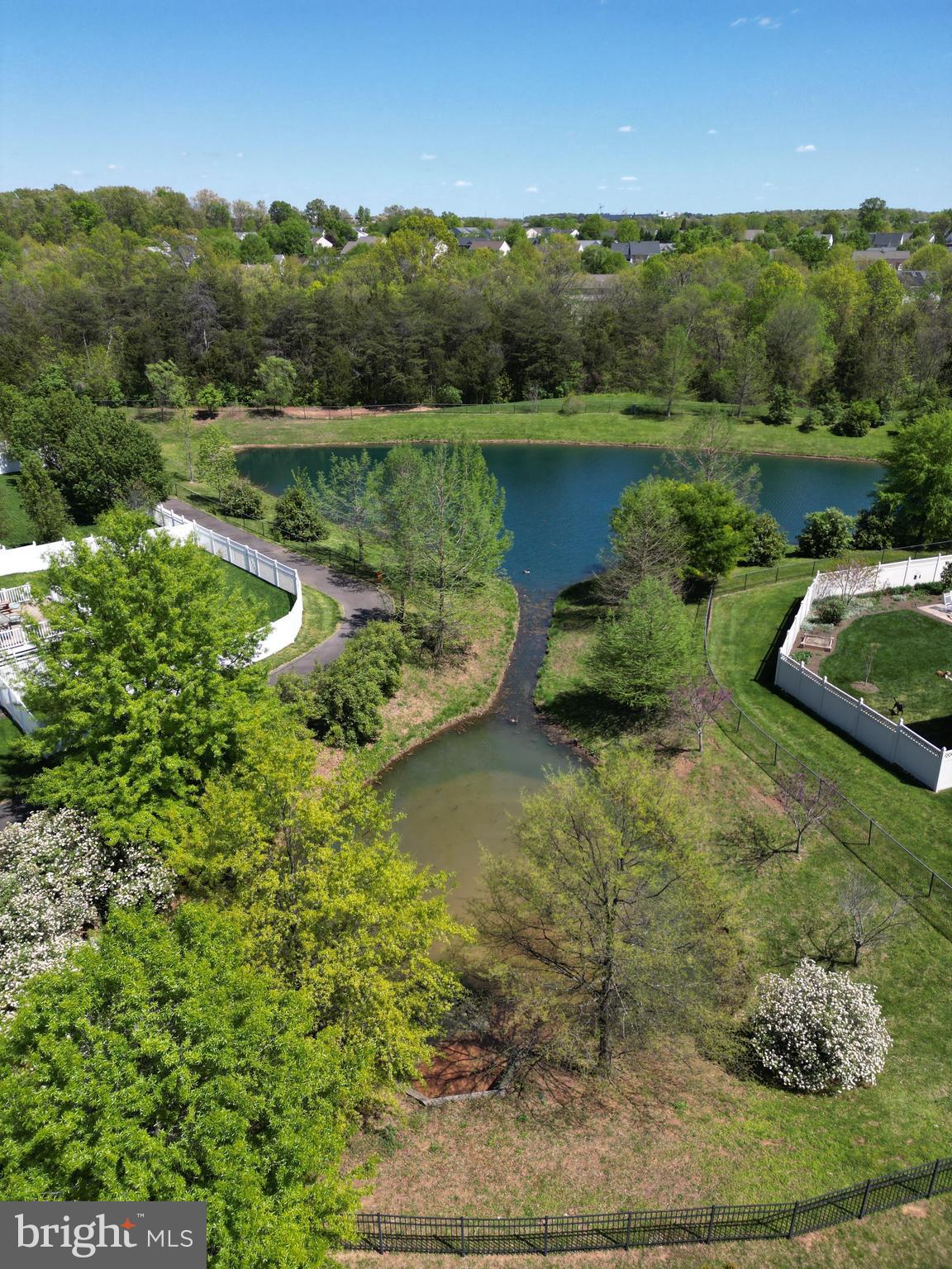 8464 Lanier Overlook Ct
