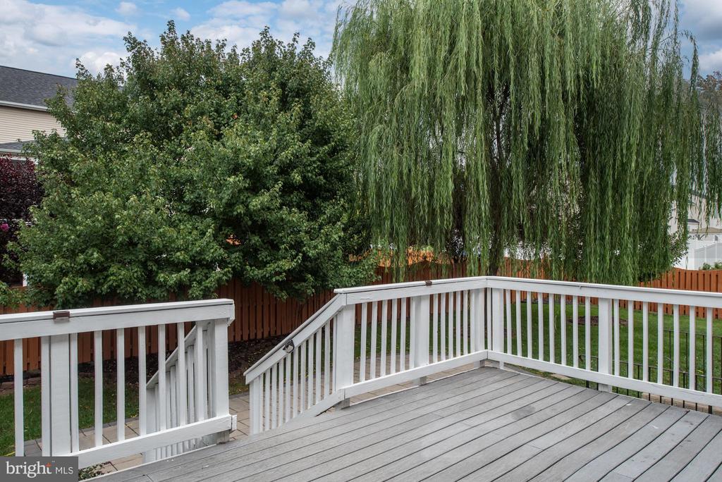 8464 Lanier Overlook Ct