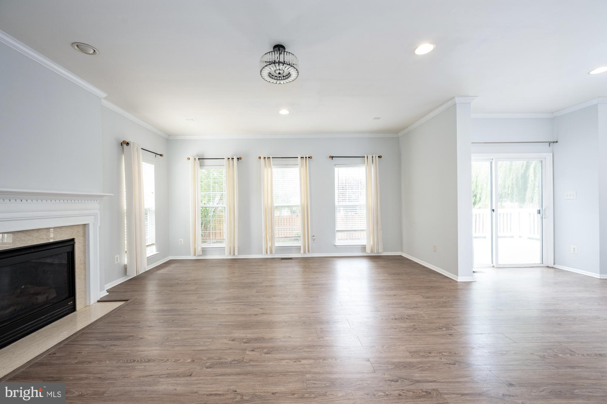 8464 Lanier Overlook Ct