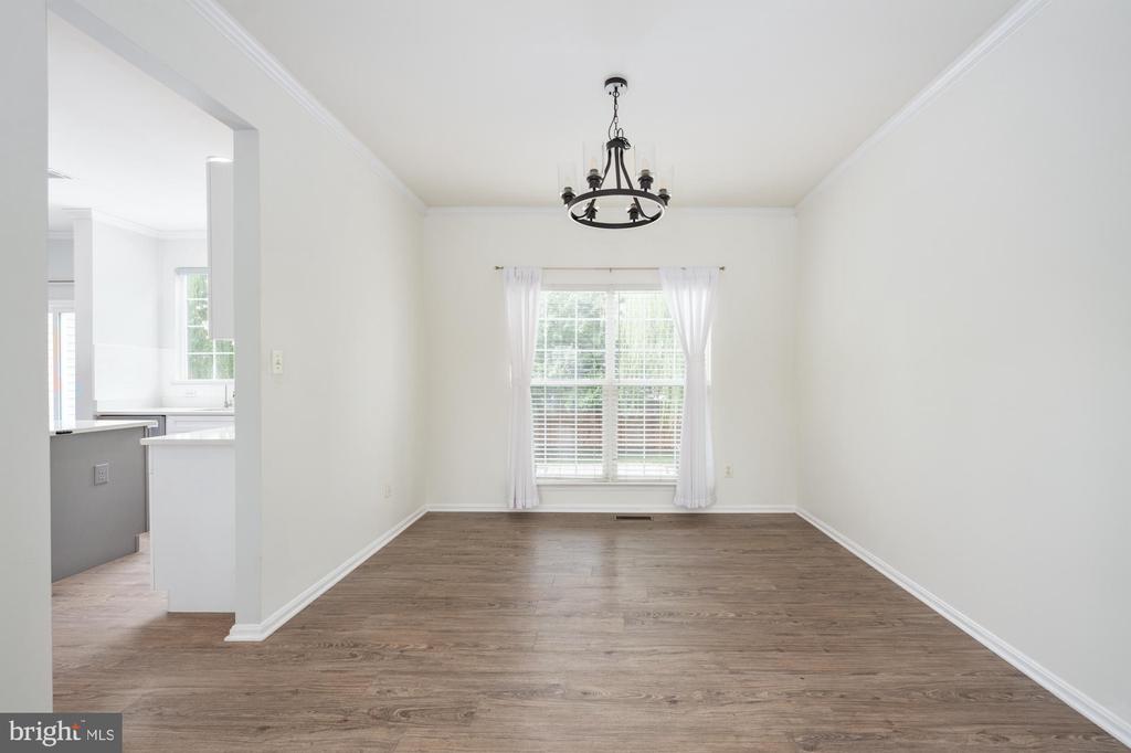 8464 Lanier Overlook Ct