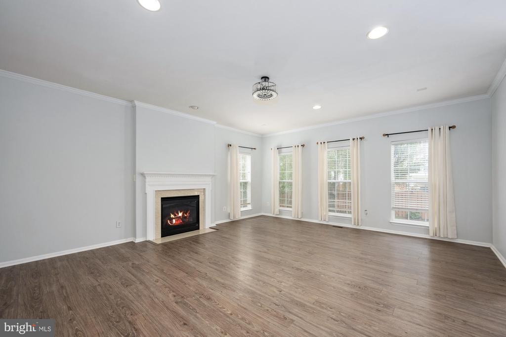 8464 Lanier Overlook Ct