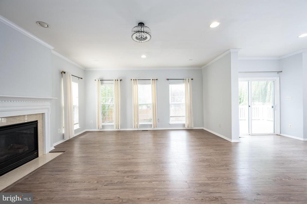 8464 Lanier Overlook Ct