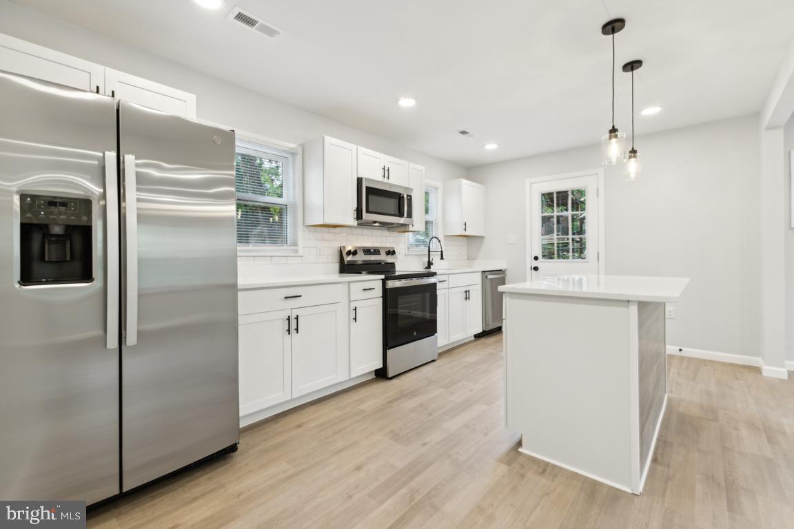 3507 Carson Dr