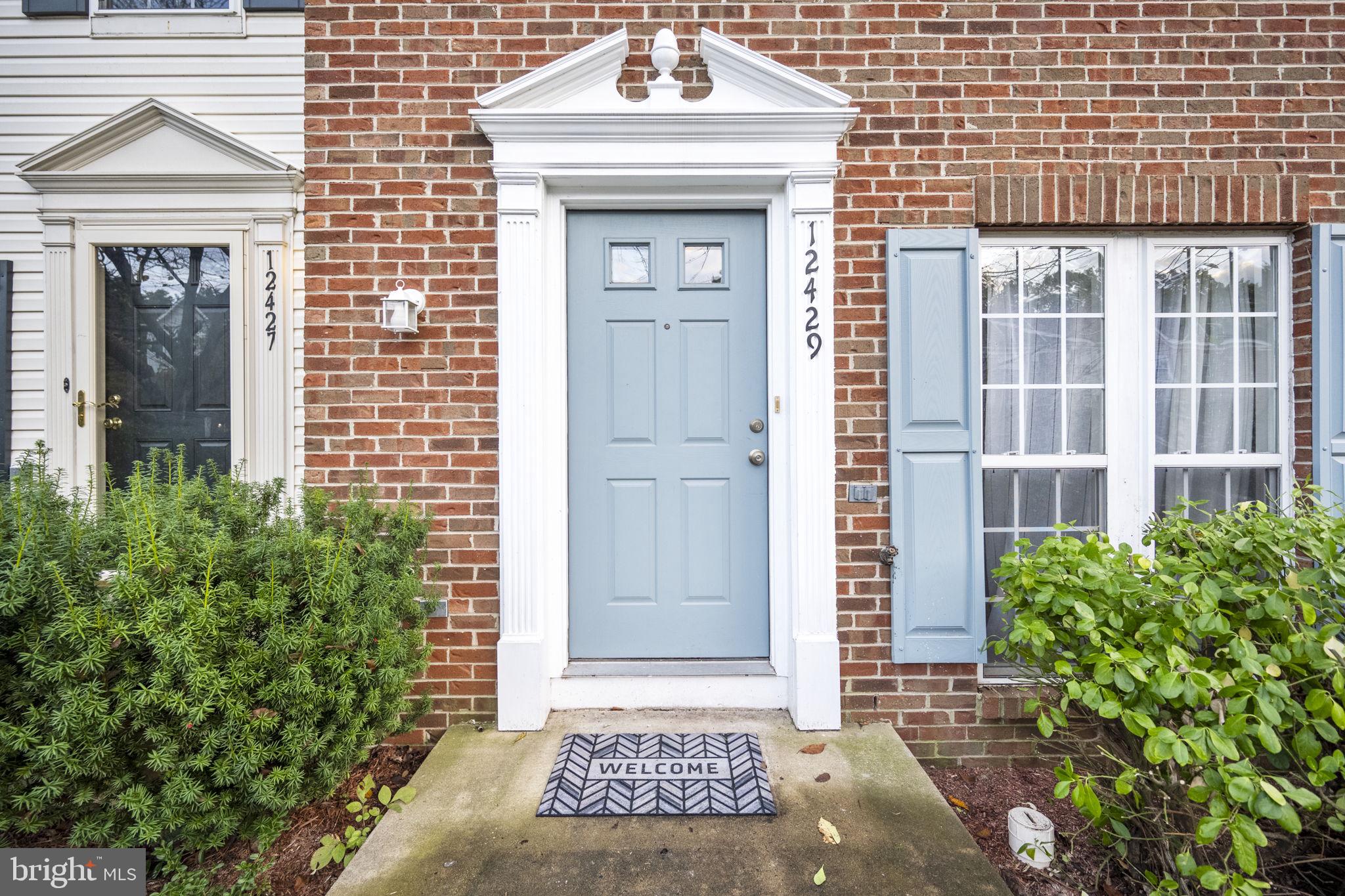 12429 Selkirk Cir