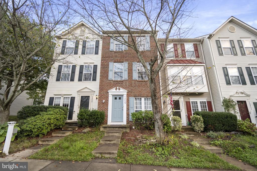 12429 Selkirk Cir