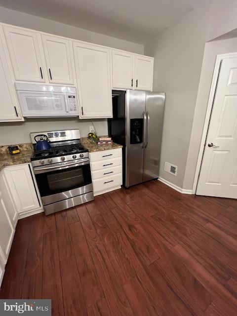 12429 Selkirk Cir