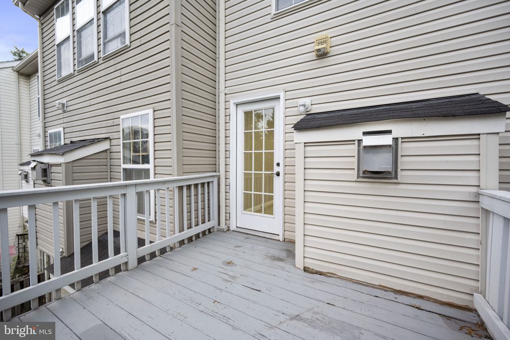 12429 Selkirk Cir