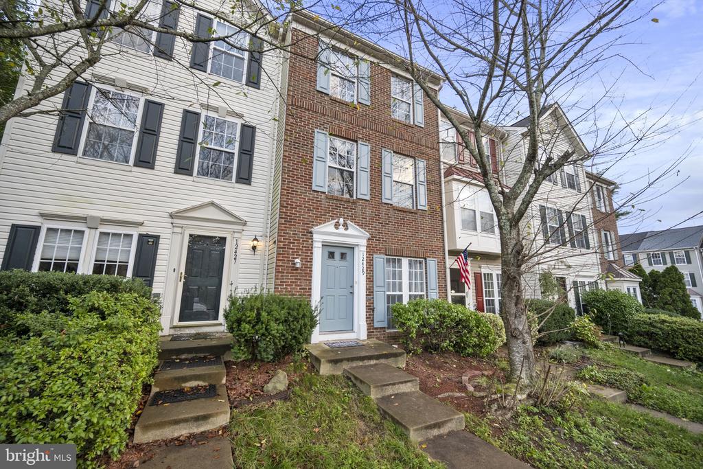 12429 Selkirk Cir