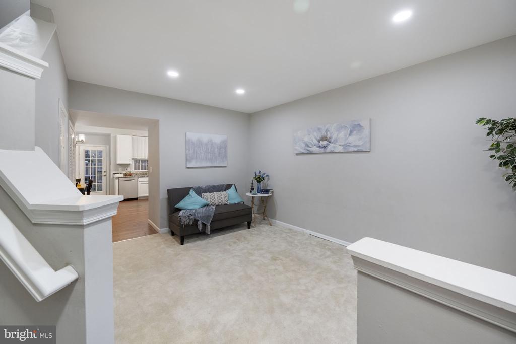 12429 Selkirk Cir