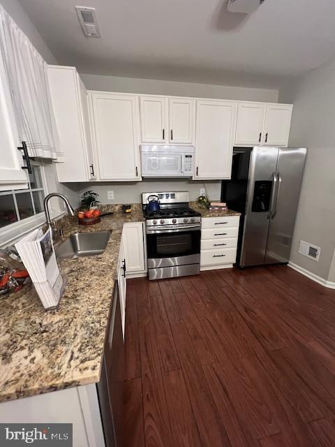 12429 Selkirk Cir