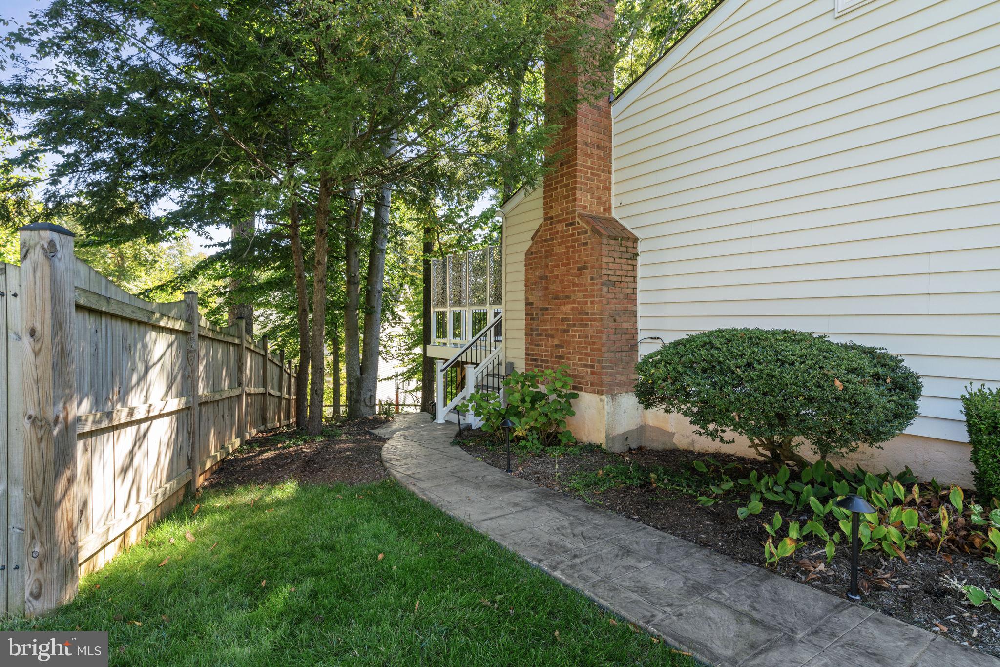 15507 Yorktown Dr