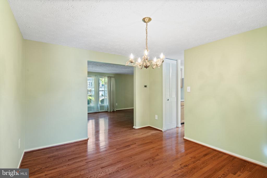 15507 Yorktown Dr