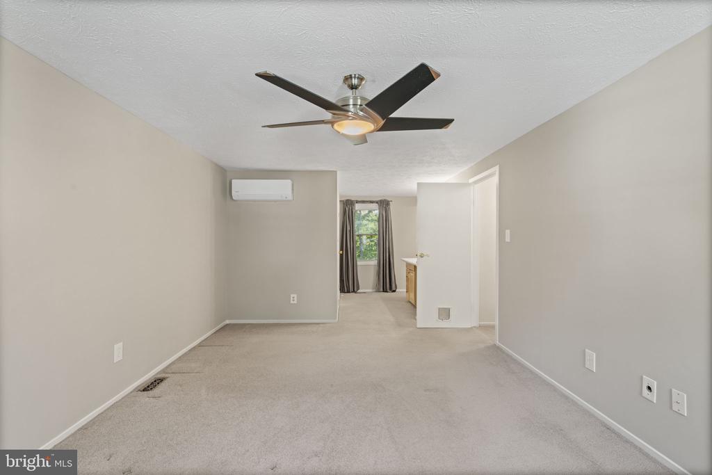 15507 Yorktown Dr