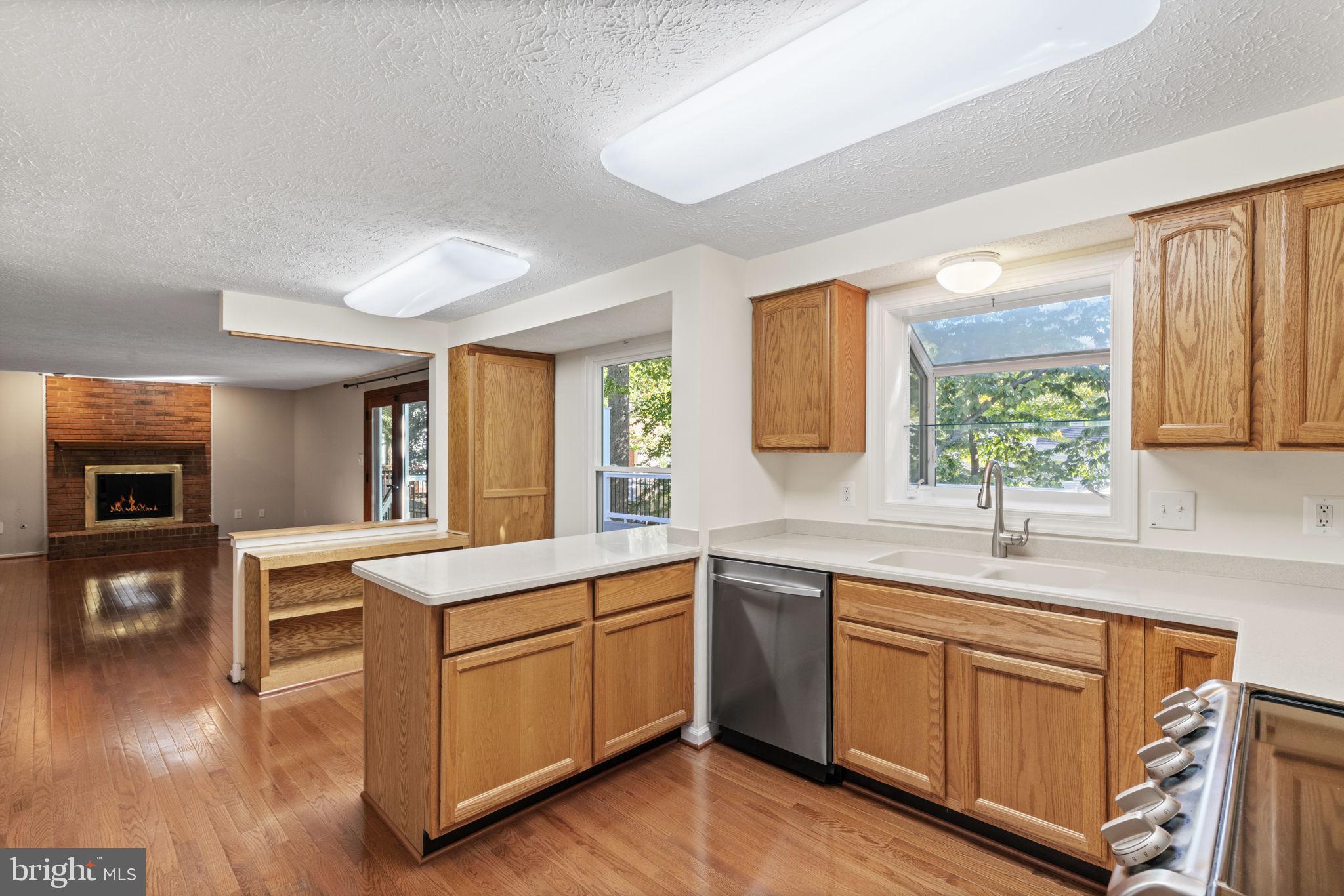 15507 Yorktown Dr