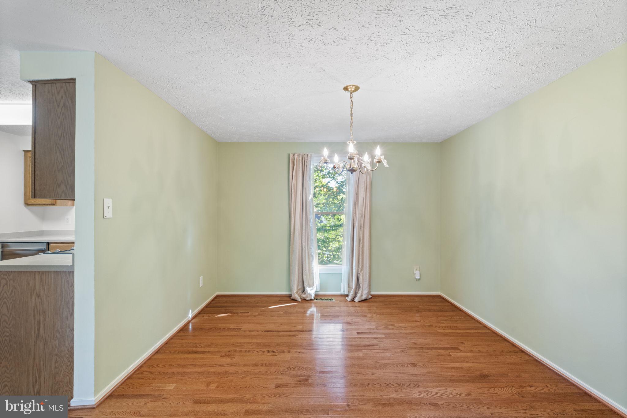 15507 Yorktown Dr