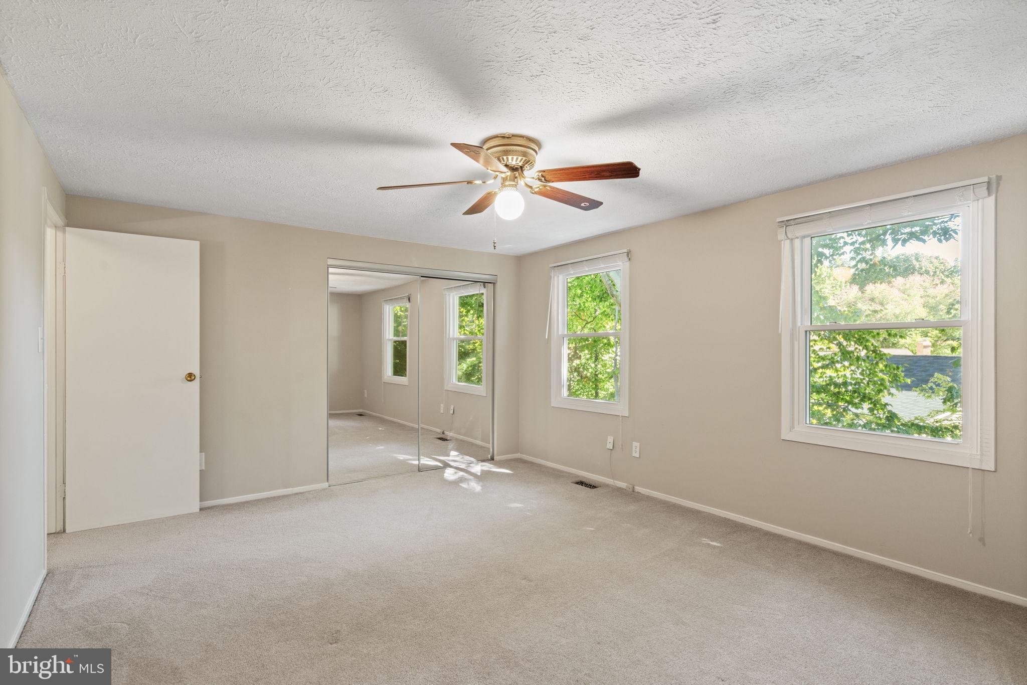 15507 Yorktown Dr