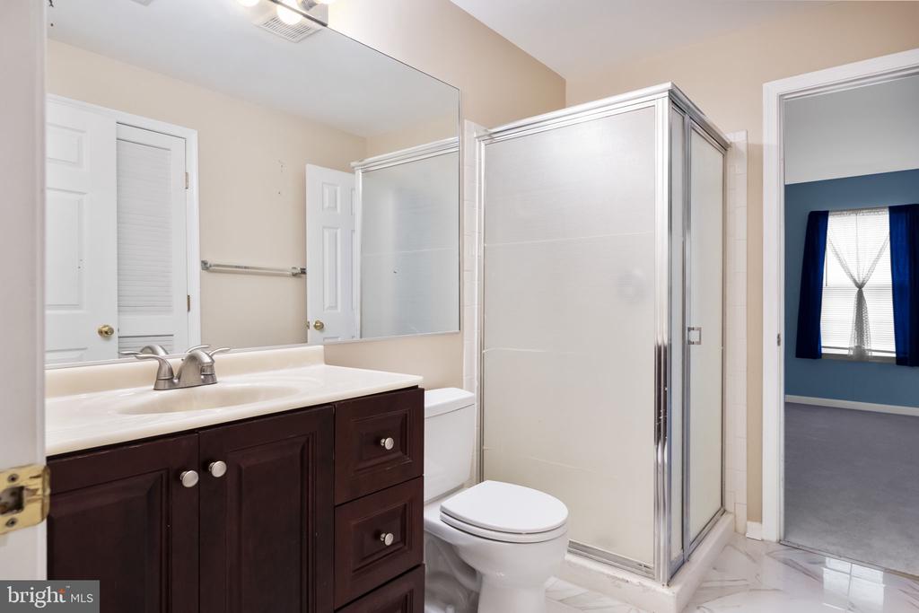1030 GARDENVIEW LOOP #203