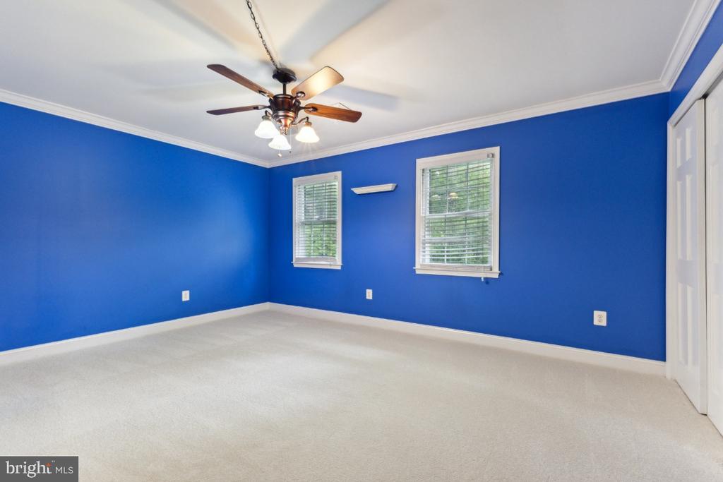 3146 Lookout Point Ct
