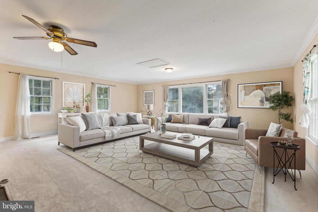 3146 Lookout Point Ct