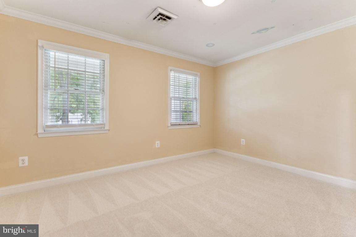 3146 Lookout Point Ct
