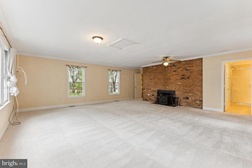 3146 Lookout Point Ct