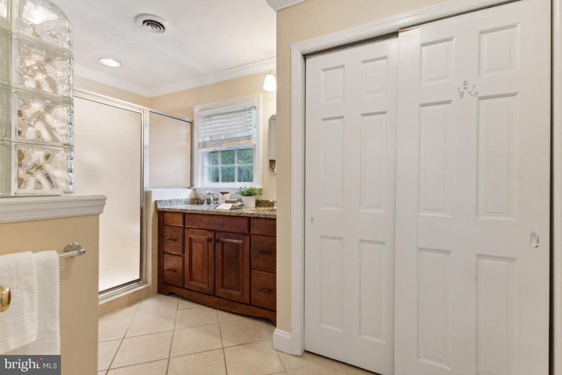 3146 Lookout Point Ct