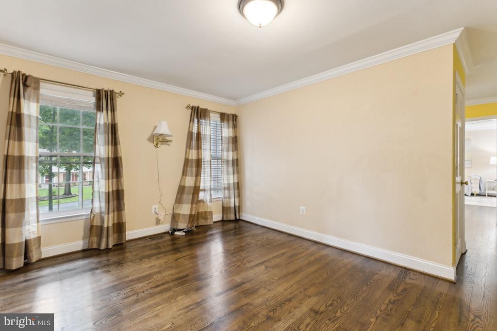 3146 Lookout Point Ct