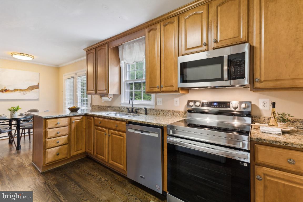 3146 Lookout Point Ct