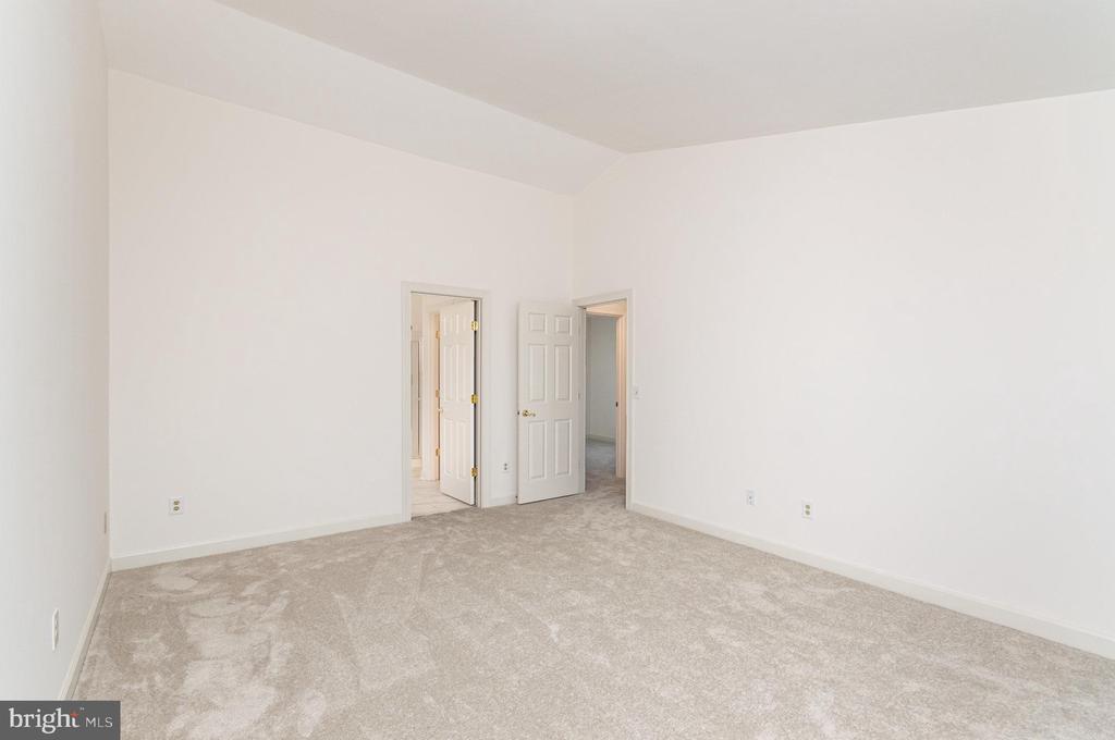 16033 Kings Mountain Rd